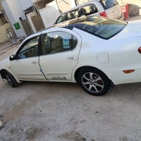 نيسان ماكسيما • ٢٠٠١ • ٣ قطع صبغ