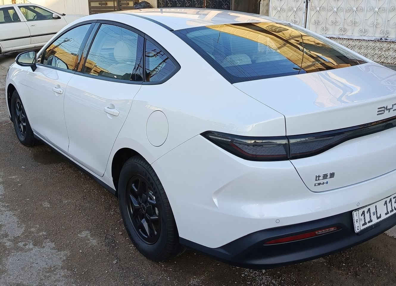 بي واي دي سيل 5 للبيع
رقم مميز بغداد باسمي 
ماشيه 12 
بيه رصعه صغيره باب السائق 
وبيه الجامه مال الاشاره الخلفيه بيه كسر صغير 
السعر 19350
بغداد حي الجهاد 
***********
