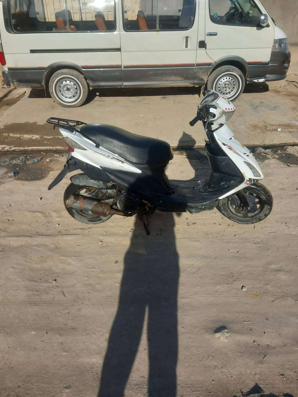 دراجة للبيع نكره سلف كامله من كلشي ماعايزه الف كله جديد متوازي على بيعه سعره مناسب ***********
