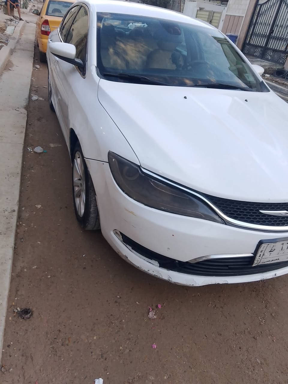 السلام عليكم سي  15
السياره الحمدلله جازه

 نص فول. تشغيل عن بعد سيرفز طافي

صدر جديد اذاين  محرك جديد نص منضومه المي جديده جاهز.رقمه مميز حلو

السنور موجود تحتاج تكعيد دعاميه واقيه عكس السايق معروضة.95وبيه مجال

***********.بغداد
