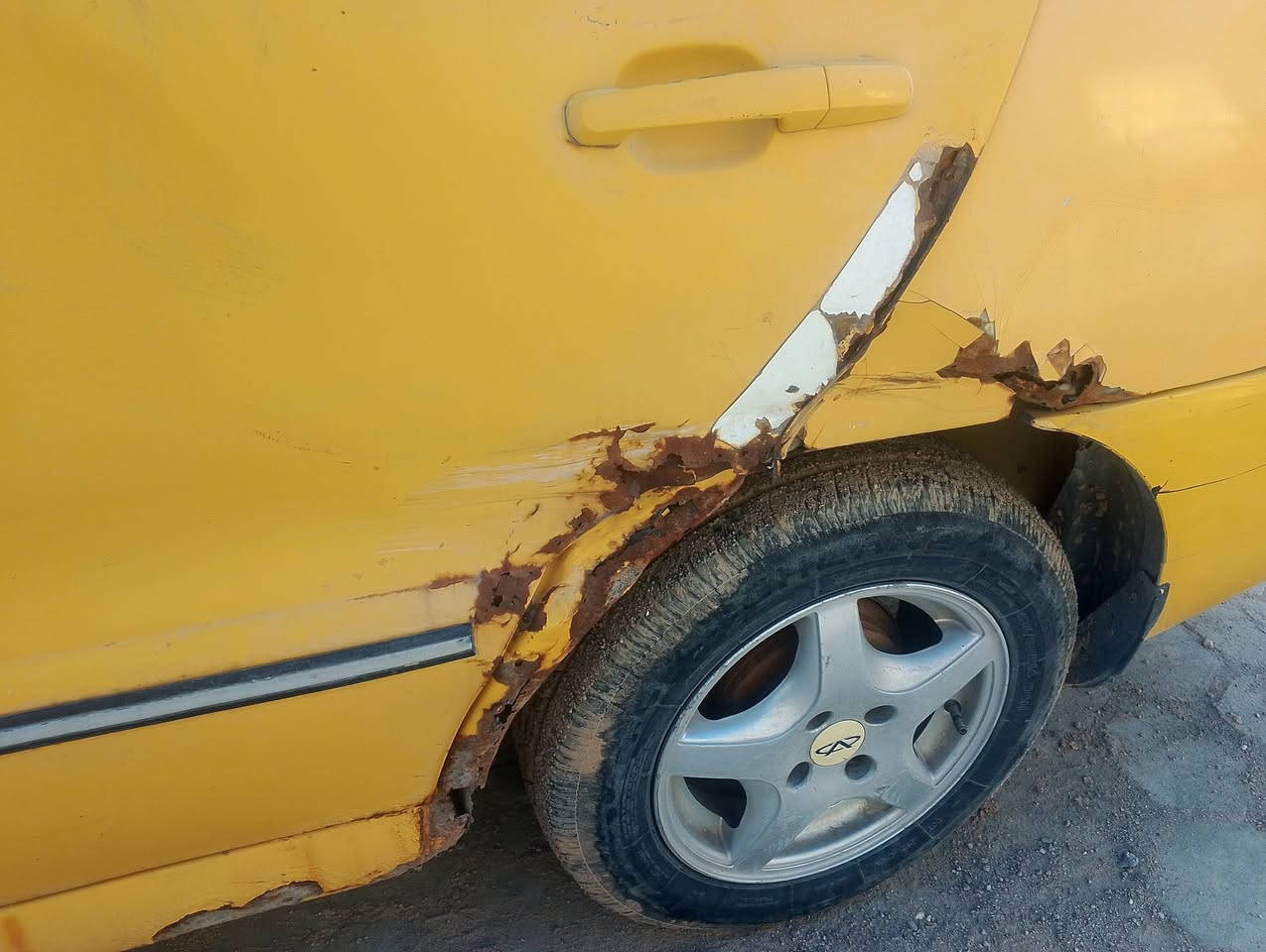 شيري كوين رقم بصره راعيها موجود بلبصره سنويه منتهيه من 2016 هيئة وغرامات عله المشتري اريدها 10وبيها مجال قليل مكان البصره الزبير مامتواجد عله الفيس واتساب ***********
