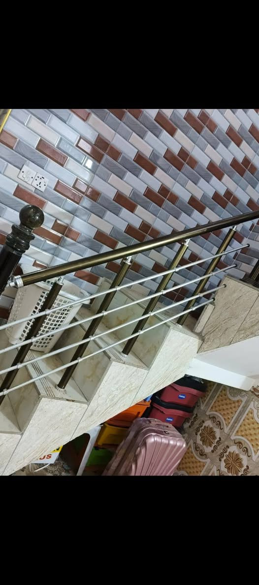 محجر درج المنيوم لونين الطول 5 متر مع شمعة كرستال أخو الجديد
السعر 225 وبي مجال قليل مكاني نجف حي المكرمه للاستفسار ***********
