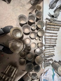 هاونات للبيع ويدات شلع ابيعها ١٨ يدة  و٢٣ هاون صغار وكبار  استفسار ٠٧٧...