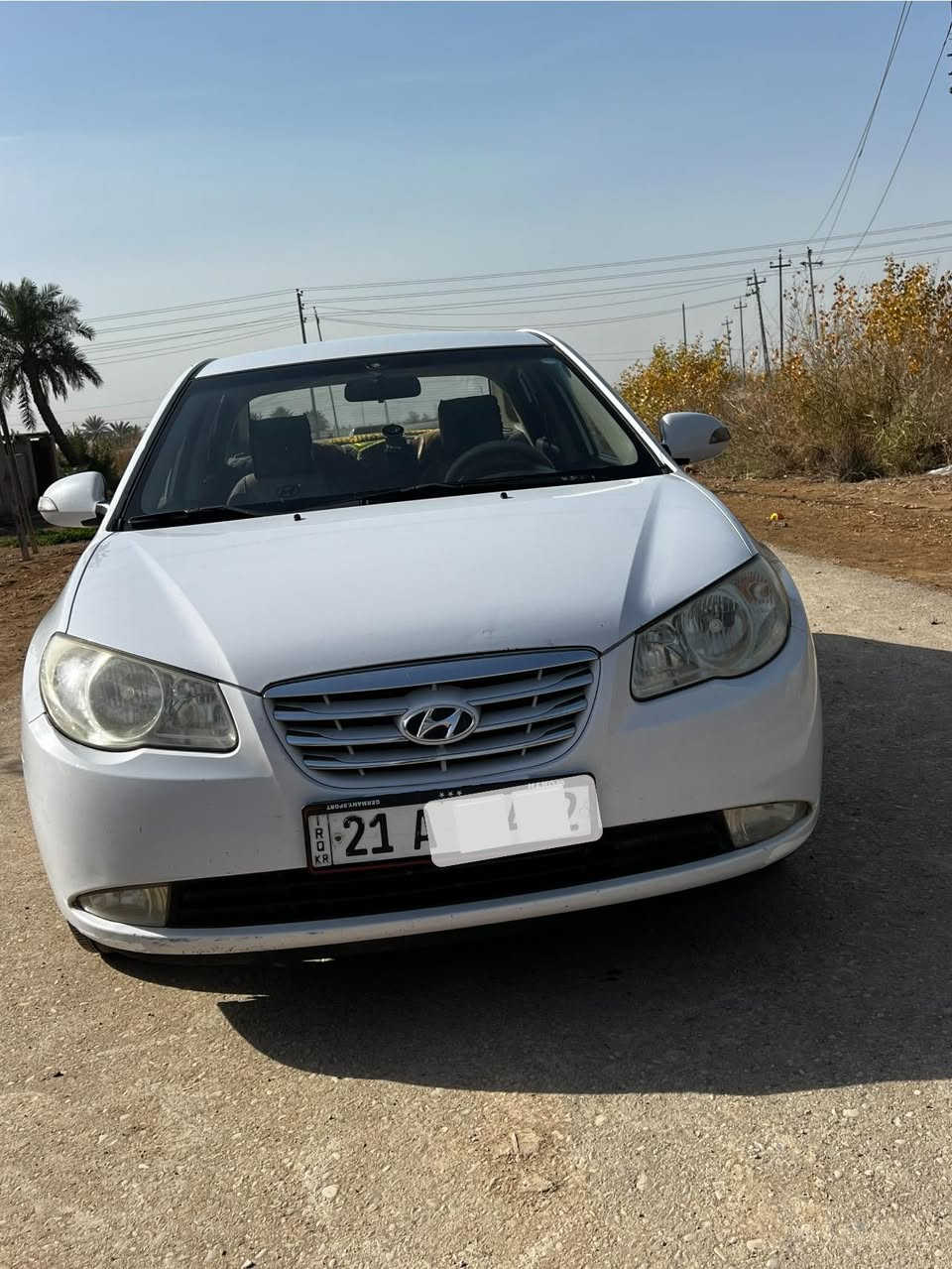 السلام عليكم
النترا 2011 رقم جديد 
كفاله عامه عدا هذه الشخط كما موضح بالصوره 
والباقي كله كفاله 
كير ومحرك كفاله
باتري جديد كهربائيات كله شغال تخم تاير 
تدفئه تبريد كله شغال
السعر 127 مجال بسيط 
العنوان واسط الزبيديه 
للاستفسار ***********
