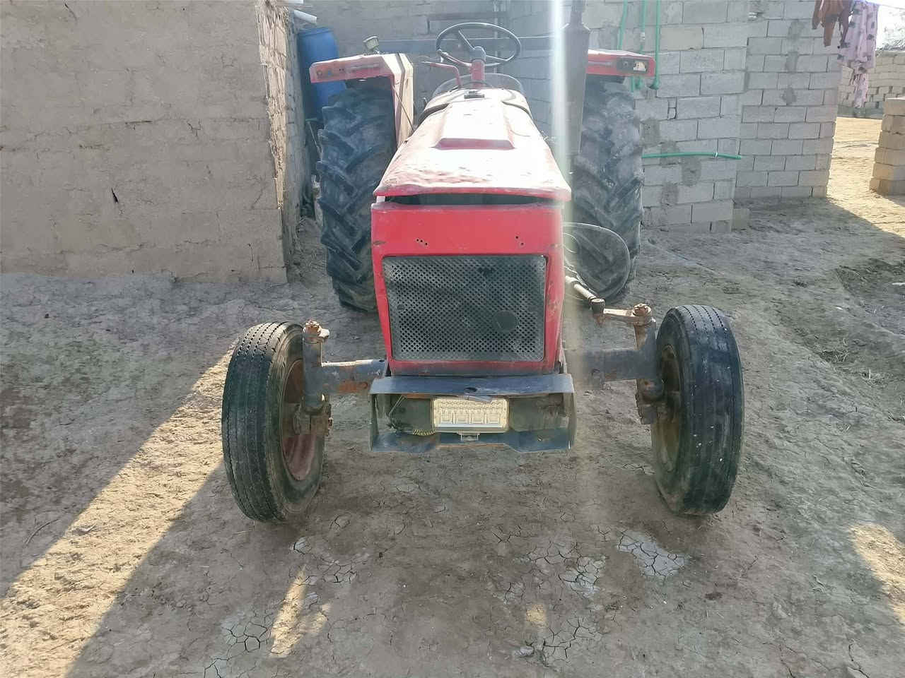 اسلام وعليكم مكينه عنتر للبيع وراها دسك وفدان وباذره مكفوله شرط شراي تصل عل رقم مكاني وسط خاص مفتوح ***********
