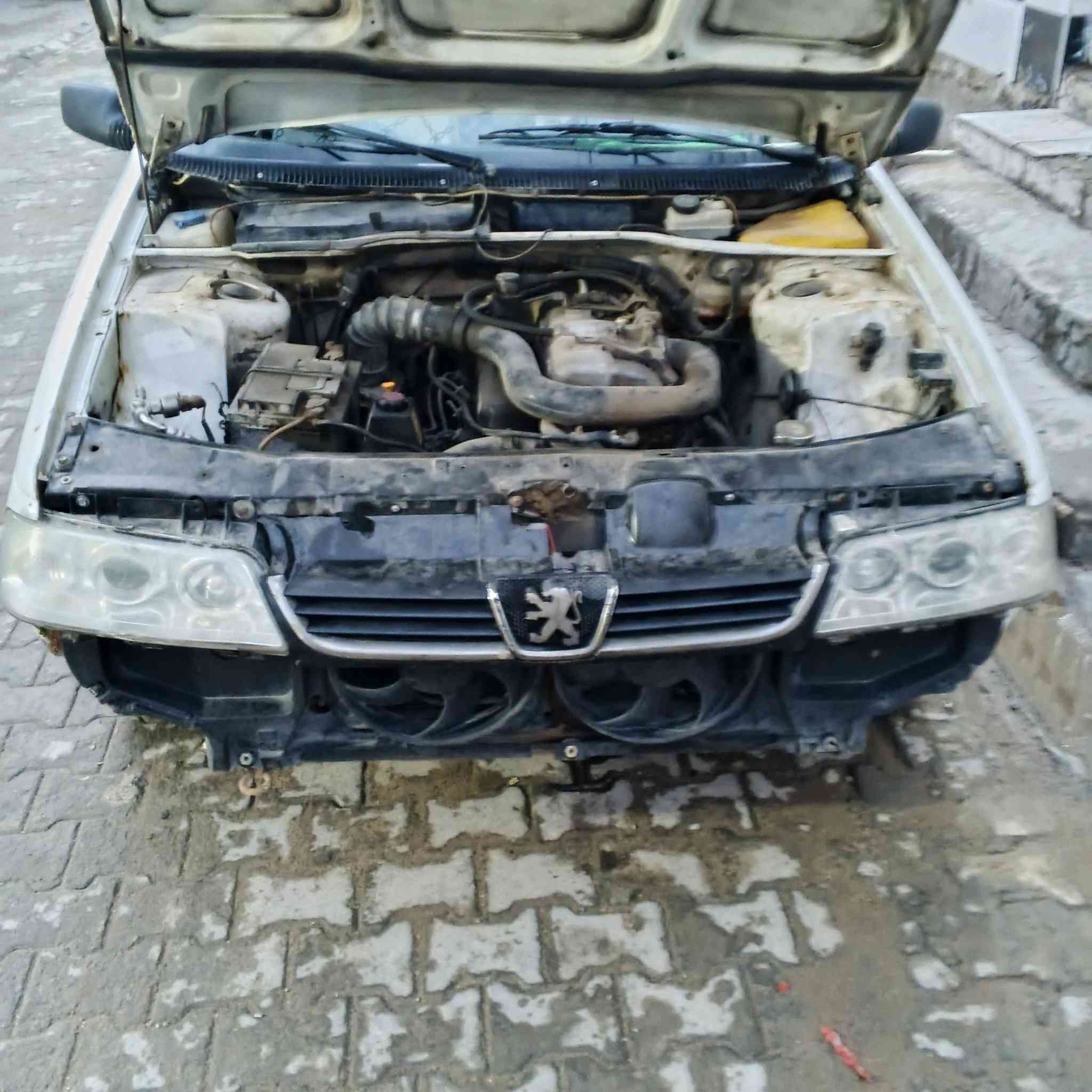 اسلام عليكم بيجو روى موديل 2009  سنويه صاقطه سياره كلشي ما عايزه كير مكينه اكسن مكفولات غرفتهه حلوه نضيفه عايزه دعاميه فقط سياره مال بيت رقم السياره قادسيه

مكان السياره نجف راعي السنويه بالنجف سعرها 22 وبيها مجال
رقم ***********
