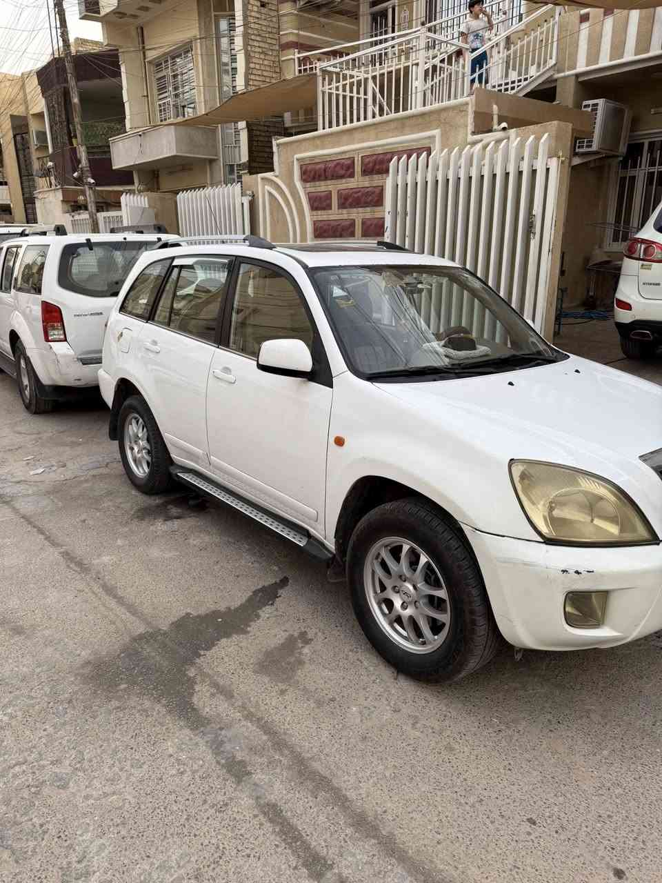 السلام عليكم 
شيري تيكو 12 گير ميكانيكي رقم بغداد 
كير ومحرك مكفولات بيها ضربة بالجاملغ الامامي عكس السايق مصلحة مع صبغ القطعة فوك الجامة الامامية على اثر خياس (صور الضربة موجودة) 
السعر ٥٥ وبيه مجال للشراي 
رقمي ***********

