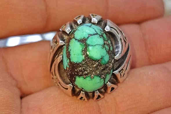 نيشابوري قديم صياغه ثگيله ***********
