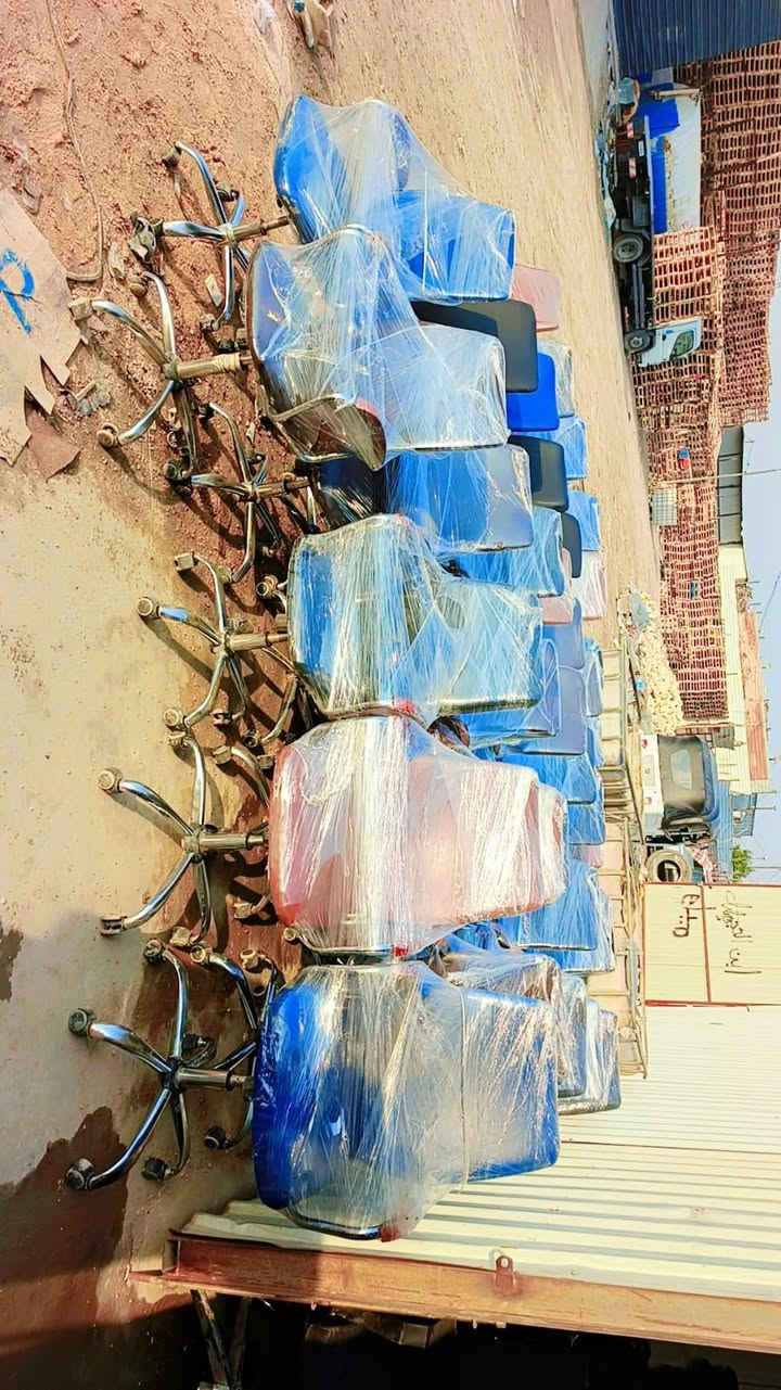 السَلٱمٌ عـَلـْيگمّ-ۈرحـْمّـٌة ٱللـّہ ﯙبُرگـّاتہ
يوجد كراسي للبيع يوجود توصيل لكافة محافضات العراق للتواصل والاستفسار ع الرقم ***********
