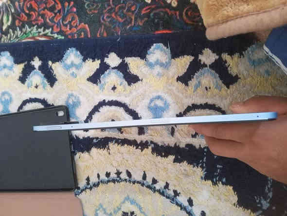 شاومي بات 6عادي الجهاز نظيف خو الجديد السعر 320وبي مجال العنوان بغداد مدينت الصدر ***********
