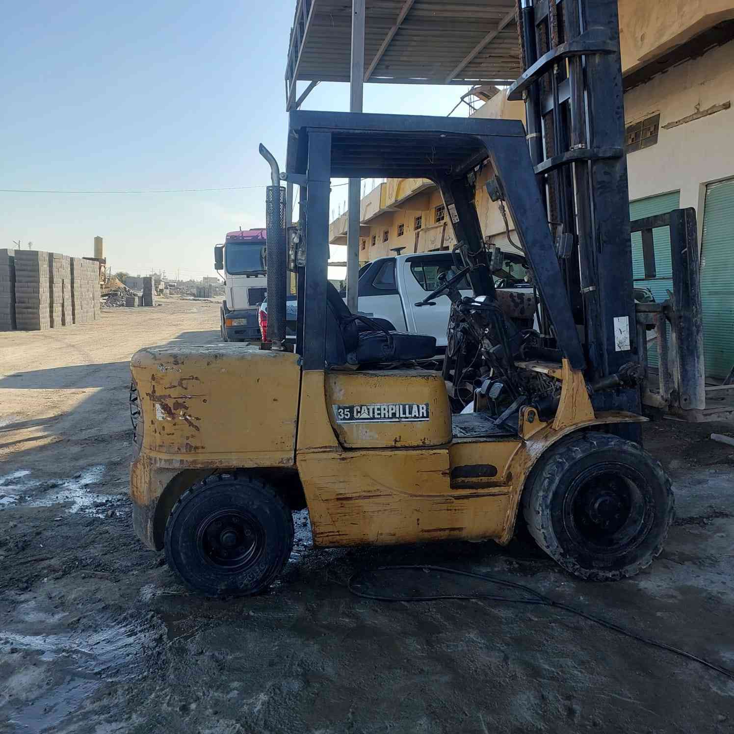 رافعة البيع كتر 3 طن ونص  3 حركات محرك بلادي، موديل 2003 ***********
