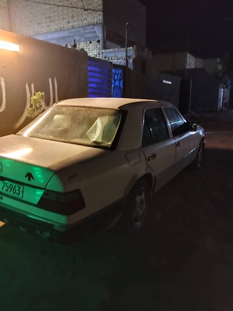 سلام عليكم سياره مارسيدس دب موديل89 السياره باسمي سنويه جديده شرط المداور رقم دولي بغداد تبريد شغال محرك vvt ثنين ونص مكاني ناصريه سعر السياره 42 وبيهه مجال سياره جاهزة من كلشي رقم جهازي *********** بي واتساب
