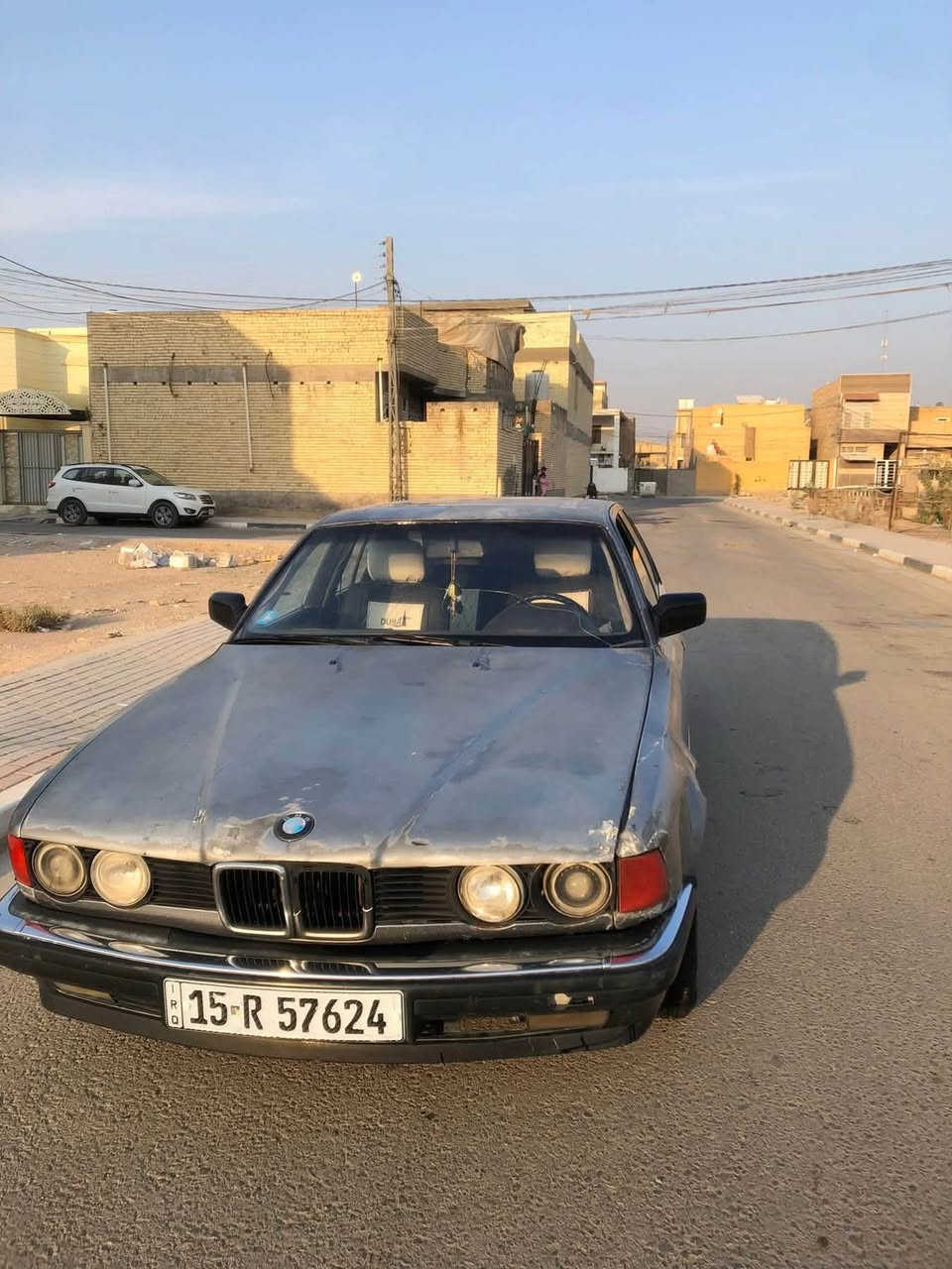 سلام عليكم للبيع بي ام رقم انبار مشروع وطني رقم انكليزي جديد بسمي مكينه وكير مكفولات مكينه جديده قبل شهرين شاده سياره ماشاء الله خير من الله مكاني كربلاء مراوس ترهم ***********
