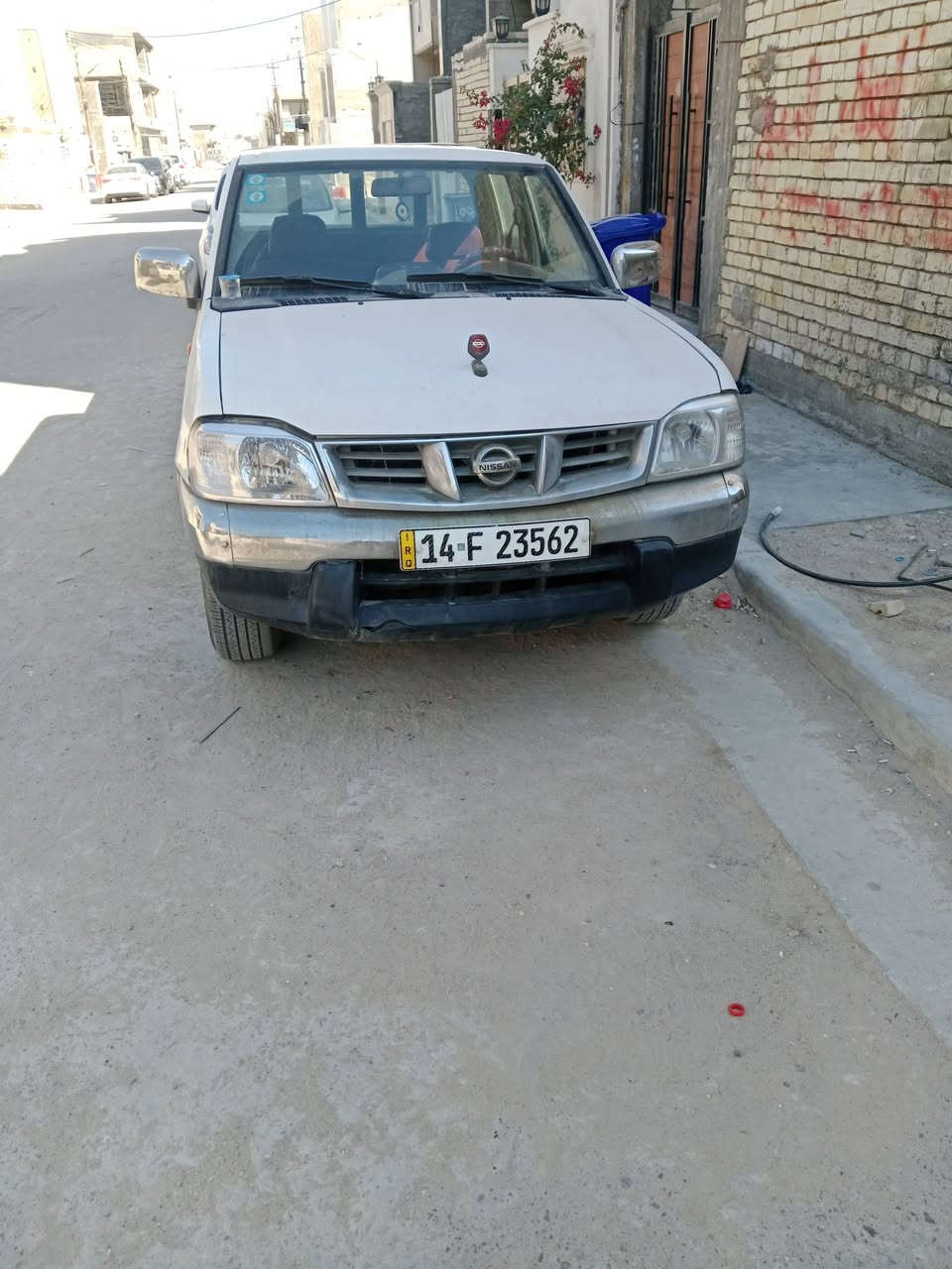 سلام عليكم البيع نيسان شبوط وتماتيك مديل 9رقم بصره مشروع وطني بسمي تحويل ثاني يوم صبغ عام بيه طخات مصورهن بيه خربطه مكان سياره بغداد رستميه خلف المرور سعر 85وبيه مجال ***********
