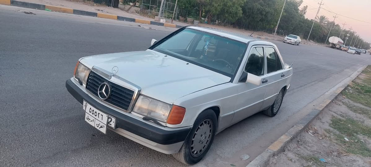 ‏سلام عليكم مسدس 190جا هزه شرط تحويل أو وكله سياره محرك بلادي4سلندر كير اوتو سياره جاهزه من كلشي تخم تايروحداديه شرط وكهربائيات شغاله وترائي وين ميعجبك السعر48ورقه وبيها مجال سياره مال جناي السراي يتصل واني المكان كربلاء حي الموظفين***********
