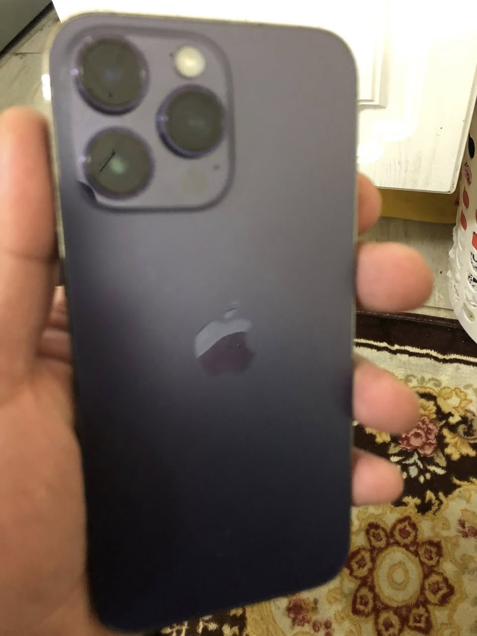 سلام عليكم ١٤ برو ماكس مبدله شاشه اصليه فول سلاسه ومابيها حافه تخبل باقي الجهاز مكفول بطاريه ٨٣ سعره ٦٥٠ وبي مجال بصيط مكاني اعظميه ***********
