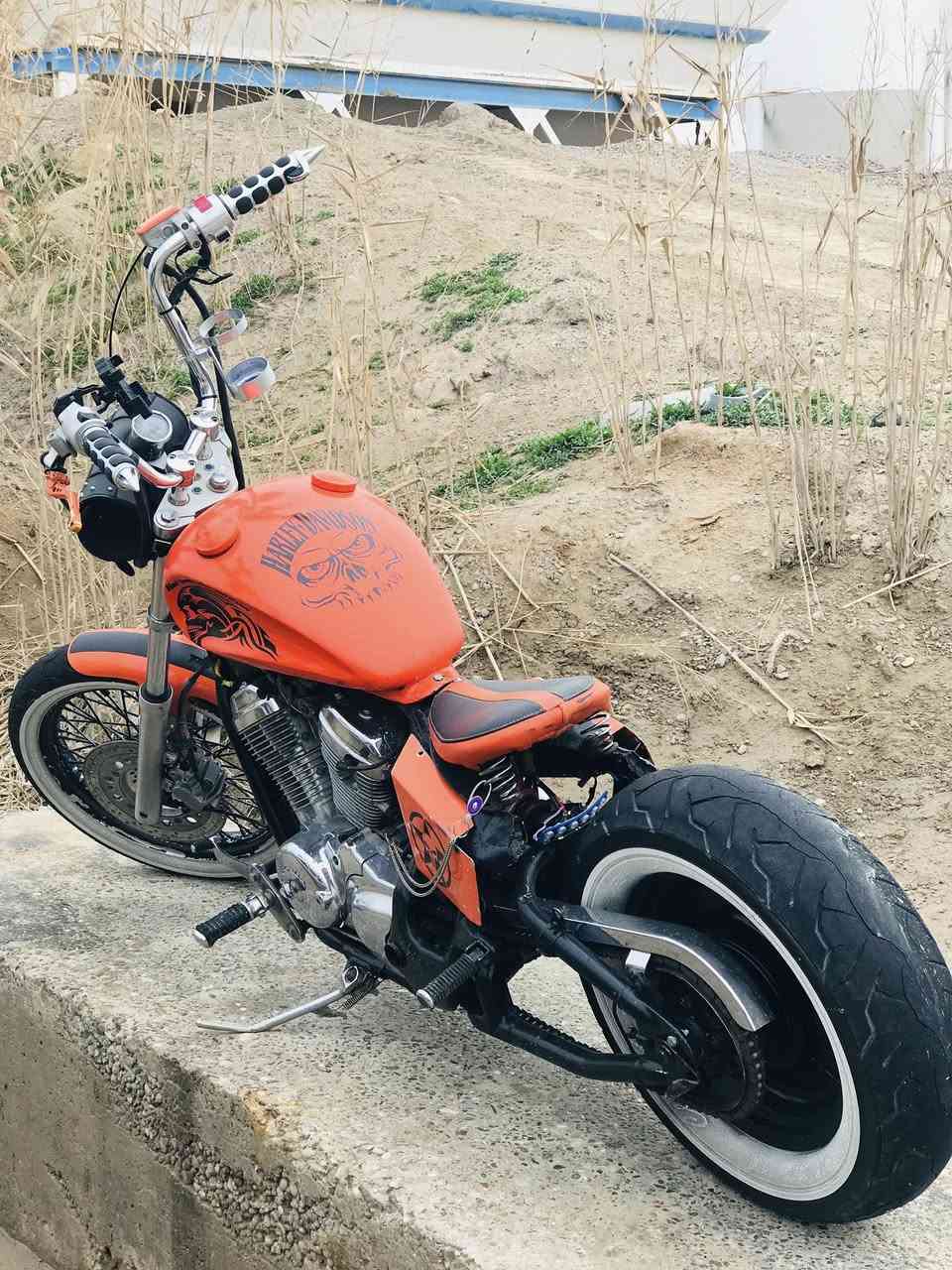 سلام عليكم دراجه هارلي مكينه شرط كبريتر شرط بعد الملاح بيهن كهربيات كلشي شرط تركب وتمشي ماكو نقص واذاعندك مروس يرهم حسب القناعه لا مو شراي لا ترسلني يرحم والديك *********** مكاني تكريت الزهور
