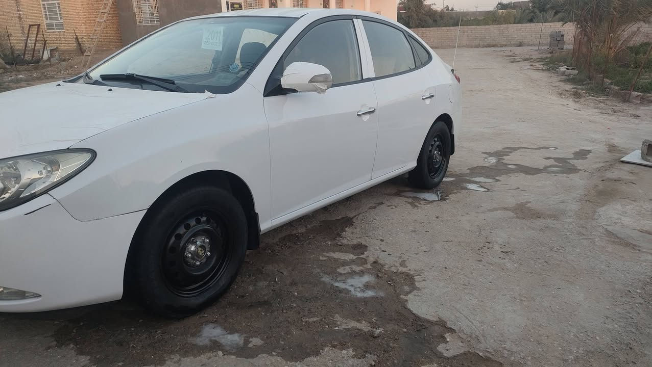 سلام عليكم النتره 2011خليجي مكينه 2000تبريد شغال جاهزه سياره خير من الله والاستفسار عله هاذه رقم ***********
