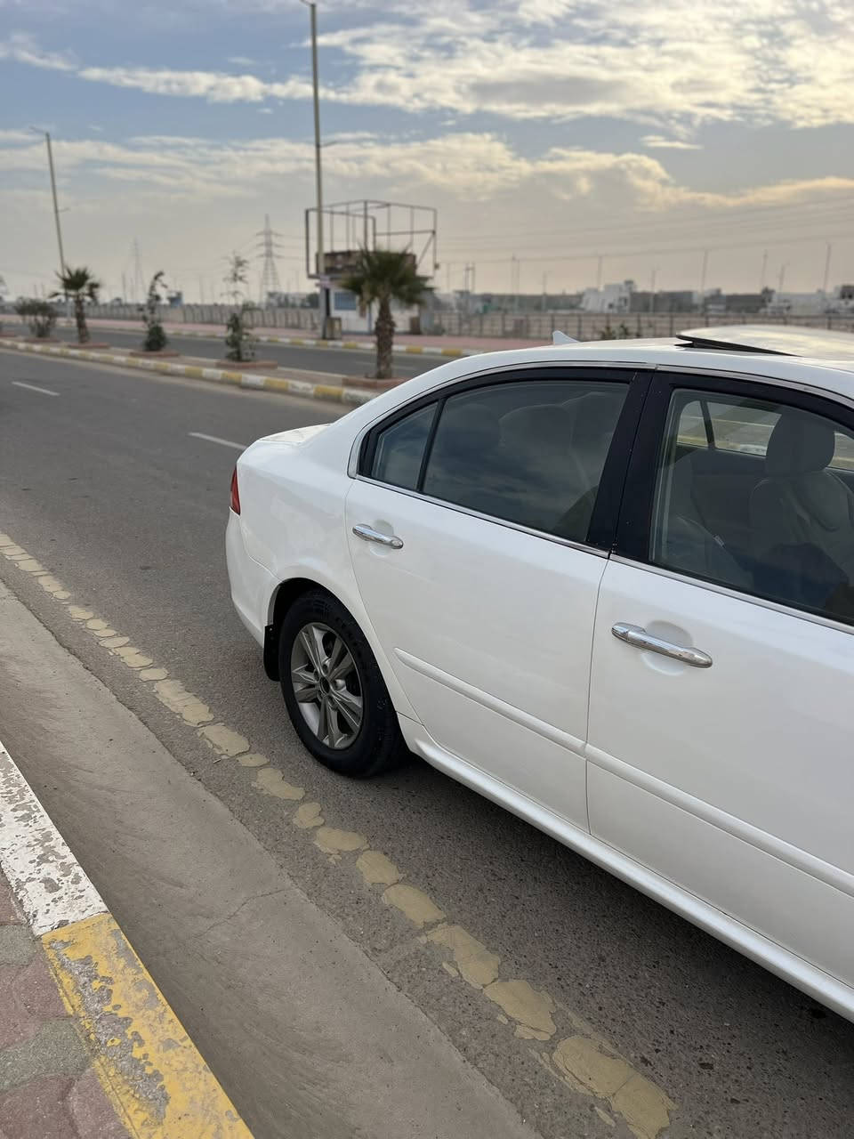 السلام عليكم
من رخصت الادمن المحترم

للبيع كيا أوبتماموديل 2010فول ماعده البصمه

رقم انبار انكليزي

محرك كير مكفول

تخم تاير جديد

تبريدثلج 

صبغ حزام بدون دواخل 

السعر 110وبيه مجال

مكان السياره الانبار الرمادي

الستفسار التصال برقم 

***********

***********
