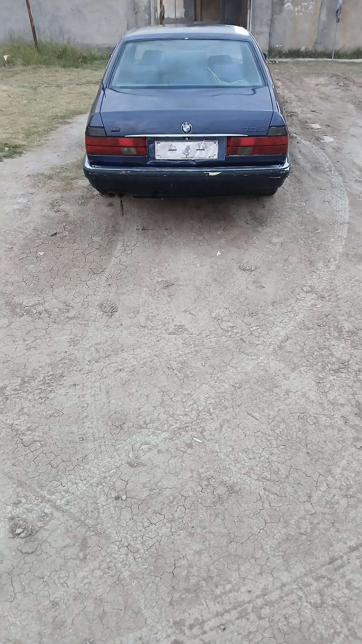 سلام عليكم بيم ٧٣٥ محرك وكير خير من الله لا تبخير ولا تنقيص رقم انبار ألماني ما سحبيهن من المرور الوحات راعيه يريد تحويل ومتوازي عله بيعته السعر ٣٣ وبيه مجال ***********. لا تعبني اذا مو شراي
