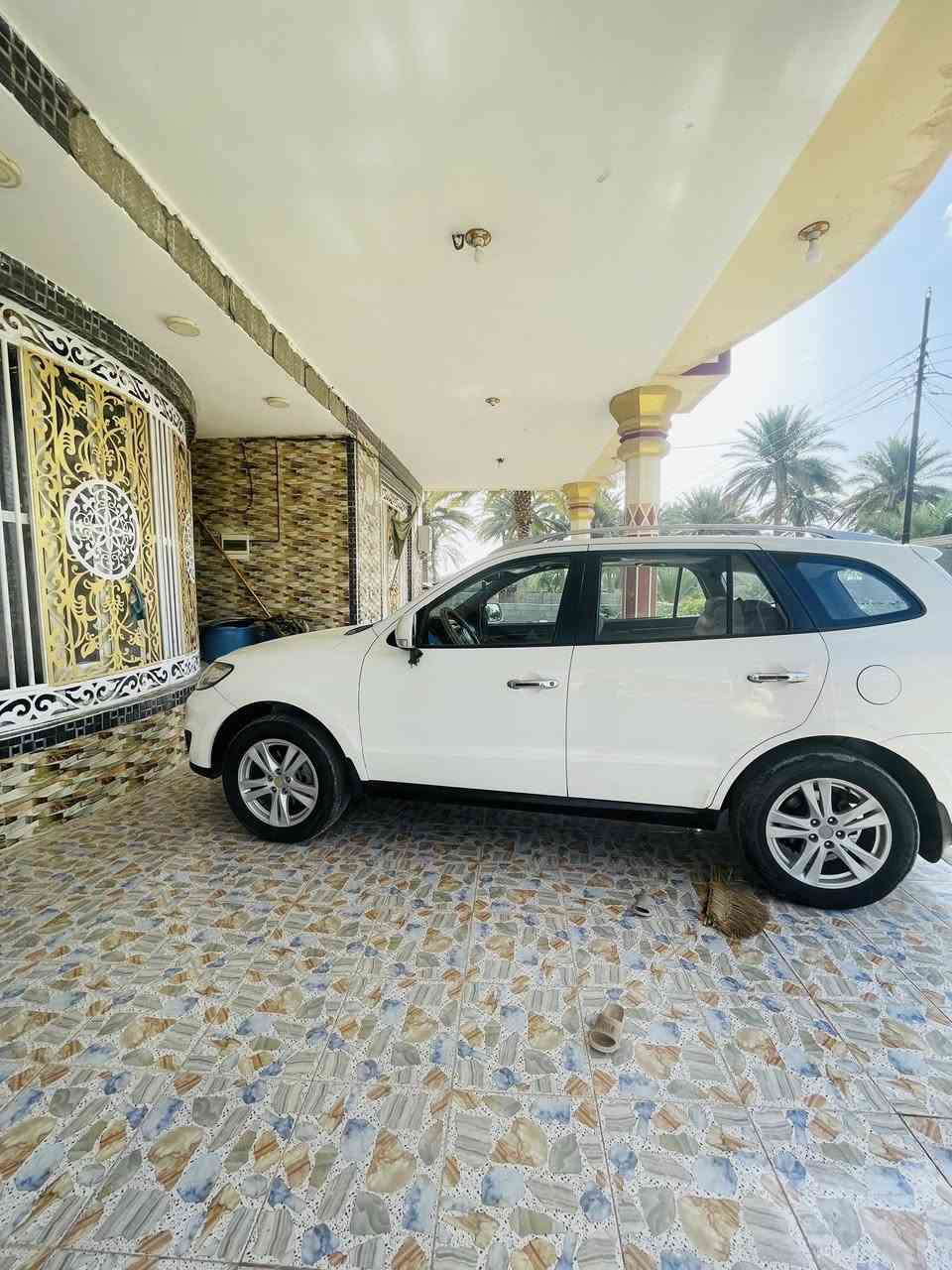 إسلام عليكم سنتافي للبيع موديل 2011سياره نضيفه محرك v4.     2400 سياره گير وحداديه  ومحرك مكفول سياره خليجي  فقط بيهه بارد بسيط والباقي كفاله عامه  فول مواصفات ماعده البصمه  سياره 7راكب السعر 153مكان السياره بابل ناحيه النيل سرديب.         ‭.                      ‭0773 534 0955‬
