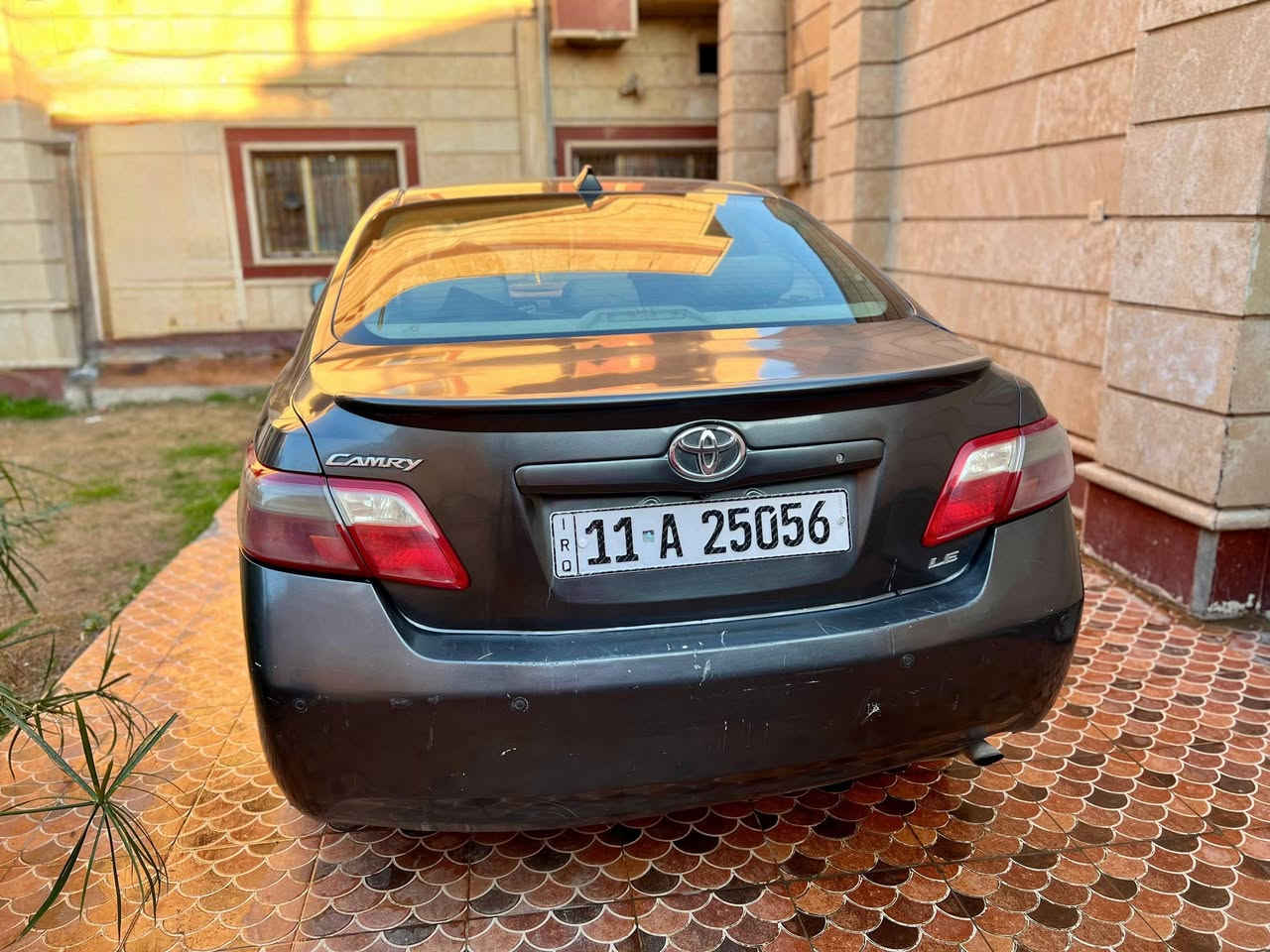 السـلام عليـكم
للبيع كامري 2007 رقم بغداد، وارد أمريكي، ضررها قطعة واحدة فقط، باب السائق مصبوغ حزام، محرك 2400، أربع سلندر، السيارة نظيفة بدون أي نقص. السعر 85$. للاستفسار اتصل ***********. مكان سياره تكريت
