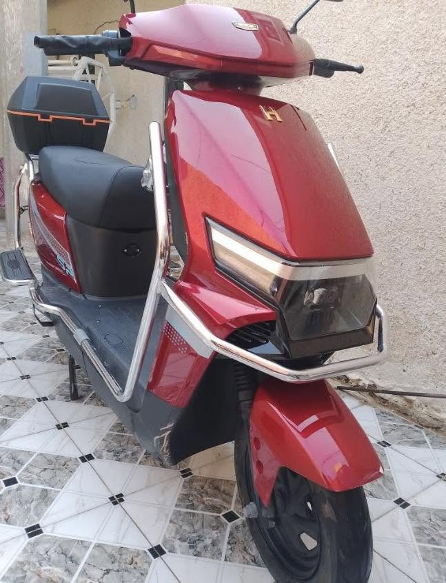 دراجه شحن للبيع
الدراجه شرط الفحص صارلي سبع اشهر من جبتها الدراجه جدا نضيفه استعمال قليل ما مستعملها هواي واريد أبيعها لان جبت دراجه بانزين الي يريد تفاصيل الدراجه يجي خاص ***********
سعر الدراجه 575الف وبيها مجال للشراي الدراجه كلش جبيره مكاني كربلاء
