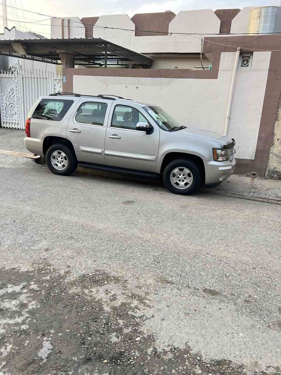 السلام عليكم تاهو لبيع 2008رقم سليمانيه بسمي شرط تحويل سياره كفاله عده هاي الي بيها موضح شخط وطخه وره باب سايق  موصفات LT
  تفاصيل اتصال 📞 ***********مكاني كركوك
