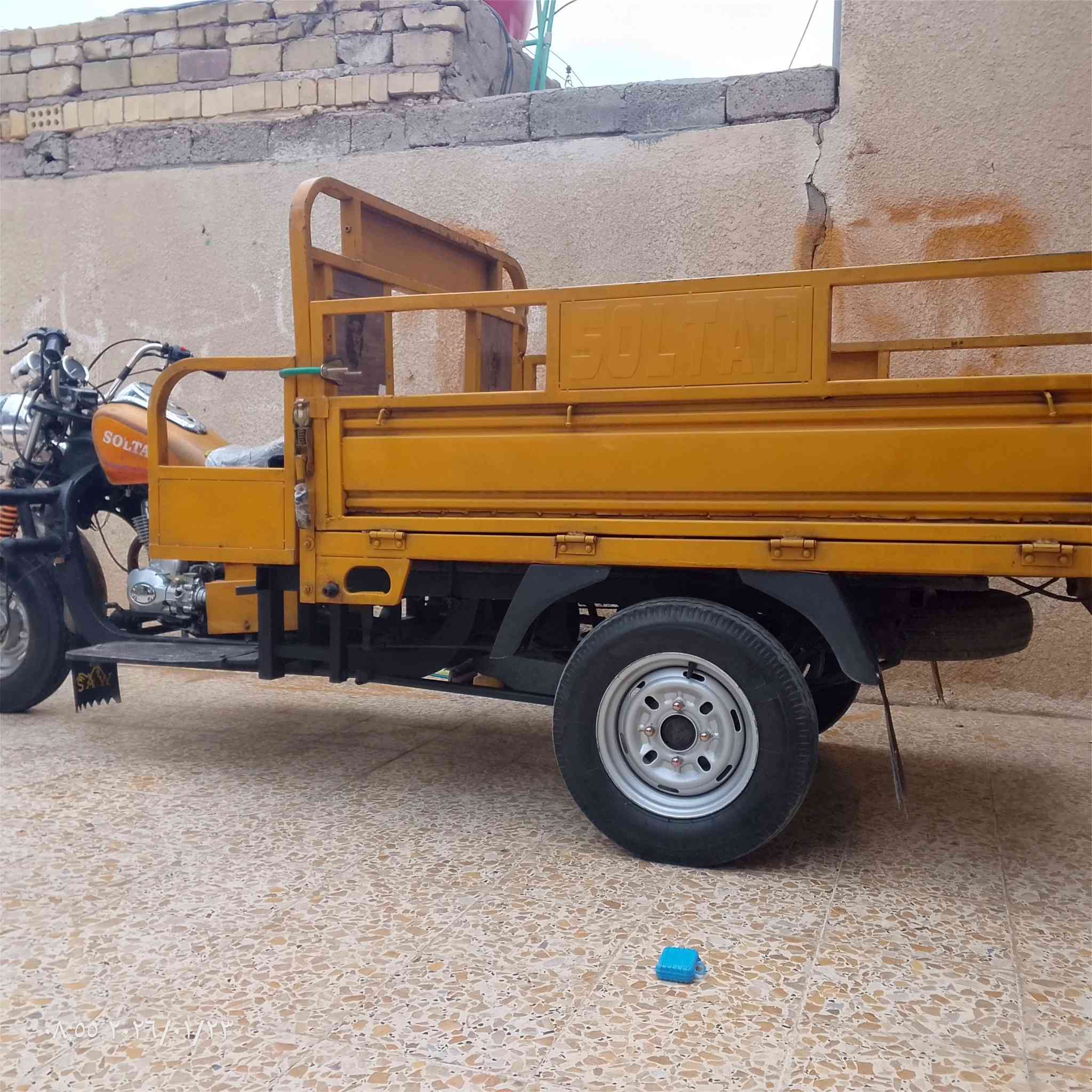 ستوته صلطان مكفوله مكينه وشاصي ستوته جاهزه تخم تاير كهربايات اوراق وكيله سلام فيصل جاسم كبال سيد خلدون  موديل 2013 اتصل على هاذ الرقم *********** بي واتساب ومازنجر
