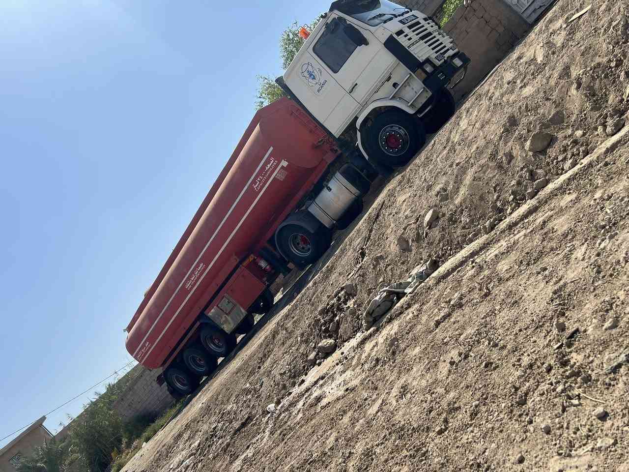 سكانيه للبيع مديل ٩١ رقم انكليزي تصريح امني تخم تاير سياره جديده ***********
