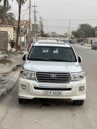 لاندكروز للبيع بريم فول مواصفات السياره كلش نضيفه مديل 2014 بيها 3 قطع...