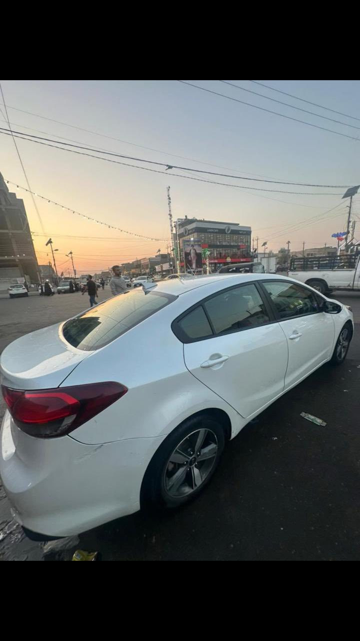 #للبيع كية فورتي 2018 وارد امريكي
#حدث بس دعامية الخلفية مبدلة 
 #سيارة  مكفولة كشر محرك كير  
#ماشية 147 حقيقي
#حدادية جديدة تخم تاير 
#محرك 2000 دوش كير اي تي رقم دهوك 
#مواصفات شاشة كامر تحكم اربع جهات 
#امانة السيارة كلش حلو احلى من الصور
#سعر 120 وبيهة مجال اتصل 
#ودلل  ***********
 #مكان. بغداد حي العامل
