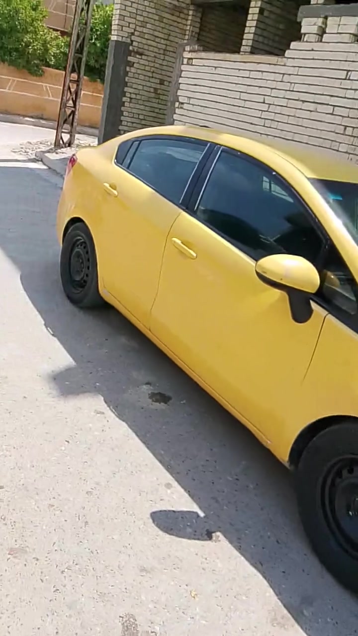 كيا ريو للبيع 2013بيها خيط بخار السعر 55وبيها مجال ***********

