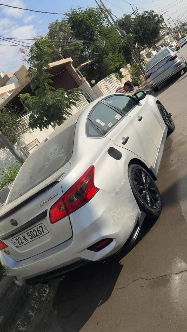 نيسان سنترا 2018 فول موصفات SR سلايت بصمه 
الضرر موجوده بلصوره بجم كبس محرك كير بشرط مكان سياره كركوك رقم تلفون  *********** السعر 105 بيها مجال كركوك, العراق
