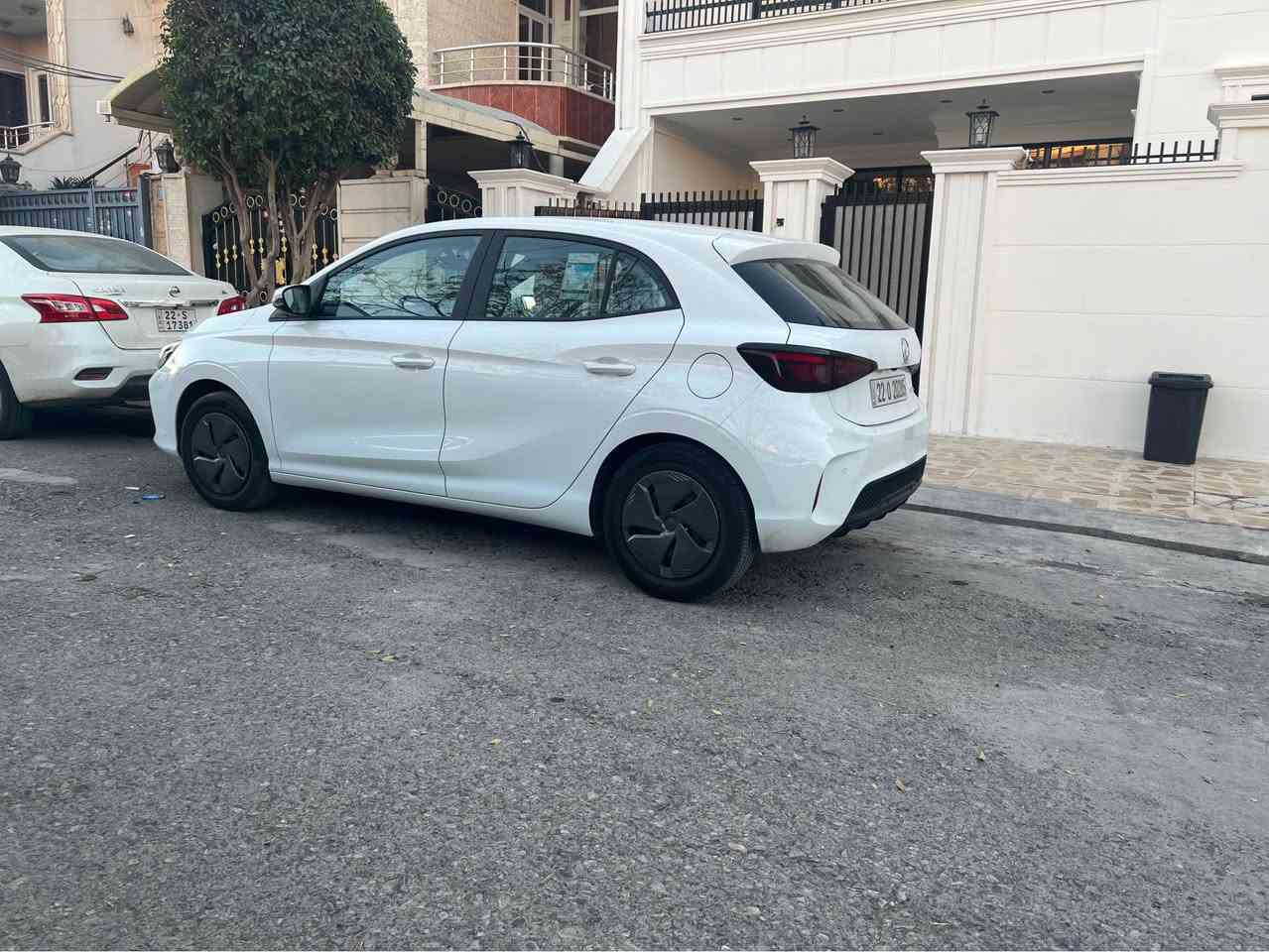 112
ئيّم جى MG3 2025 رقم اربيل.
4هة زار كيلو مه تر 6 سال زهمان
تاخم كَاعيهى بو بستراوه ئى بلادى ده ستكارى نه كراوه تاخم كَولشينى بوّ به ستراوه سوكانى به ركَى بوّ به ستراوه مواصفات ستاندارد شاشه وكاميّرا حساس .
ئاويّنه ئيشارهت بلوتوس.ڤوليوّم.
كيّج ئه ليكتروّنى وته بريد لهمس.
مكان اربيل
موبايل***********
Seller information
Seller أربيل, العراق
