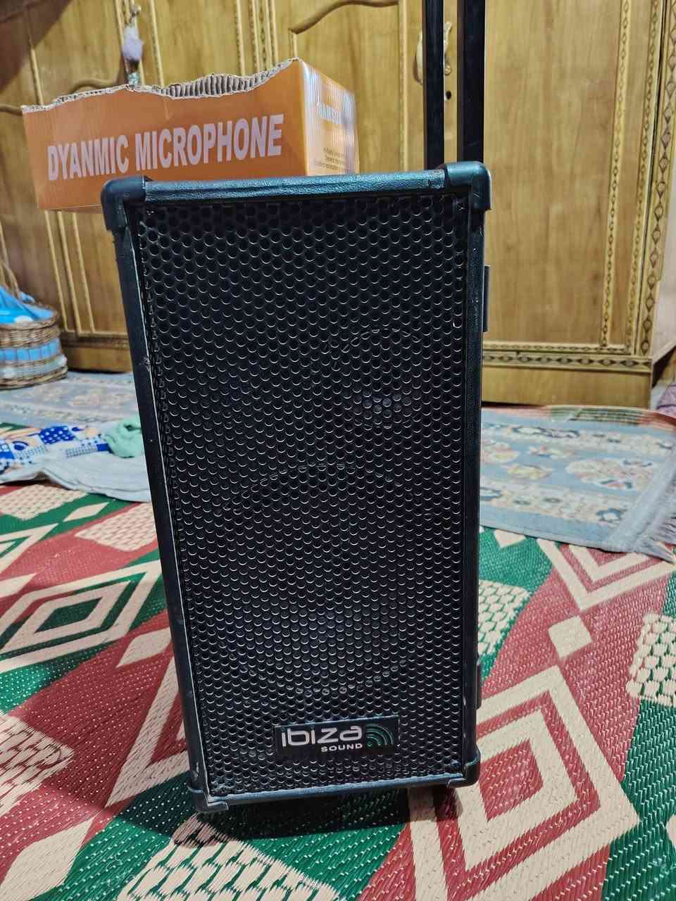 سلام عليكم جهاز Mp3 للبيع شغال اونضيف يشتغل افلاش اوقرص وابلاتوث اومايكروفون صوته عالي مكاني كربلاء آمن الداخلي الاستفسار اتصل ***********
