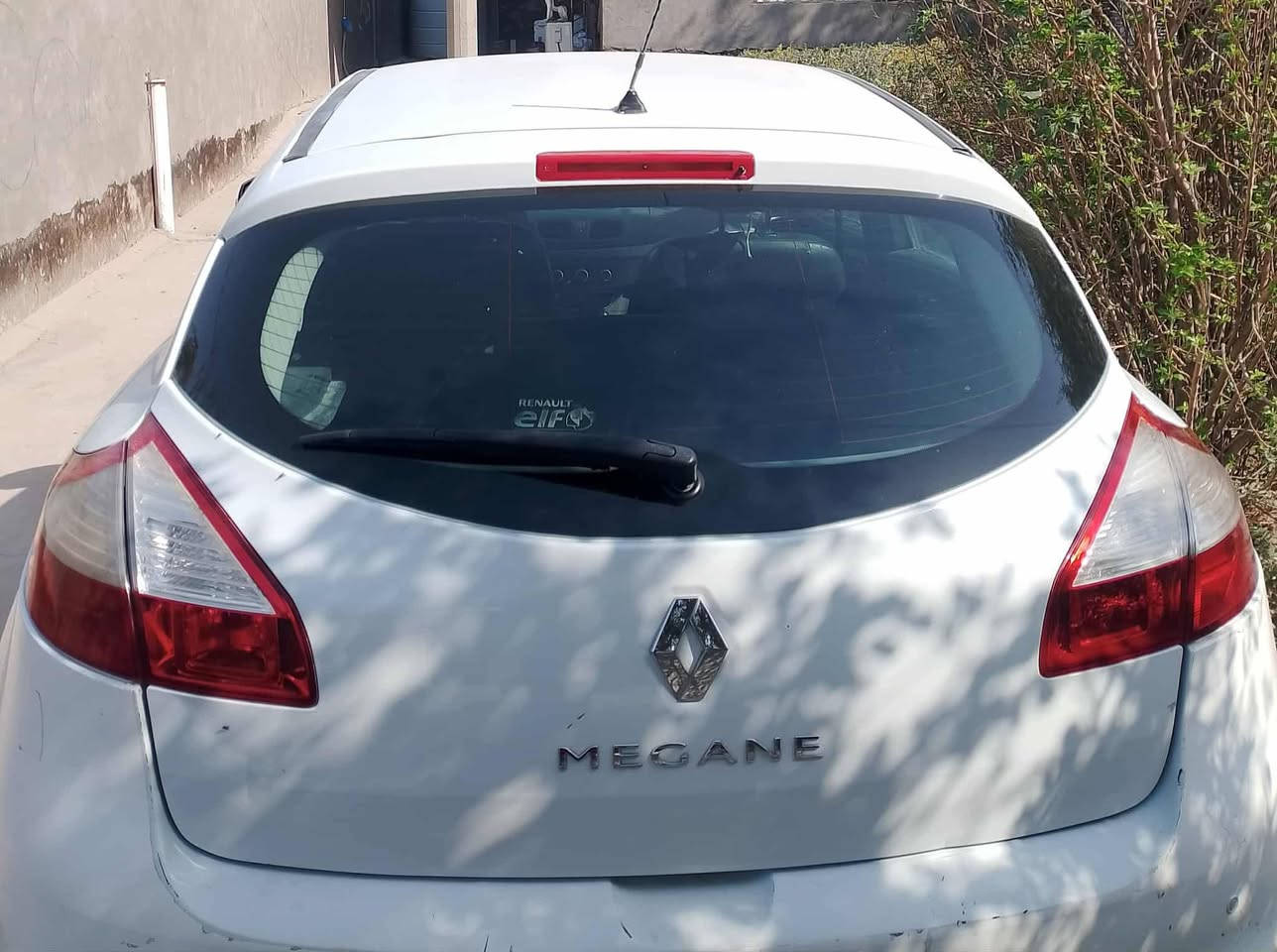 رينو ميجان موديل 2013
رقم بابل رقم صاحب السياره ***********
السعر 70 وبيه مجال
