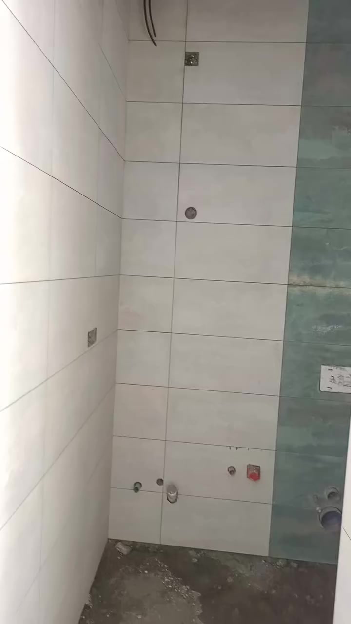 السلام عليكم خلفه سيراميك بورسلين وسيراميك درجة اولى وتسليم مهندس وهدا رقمى ***********
