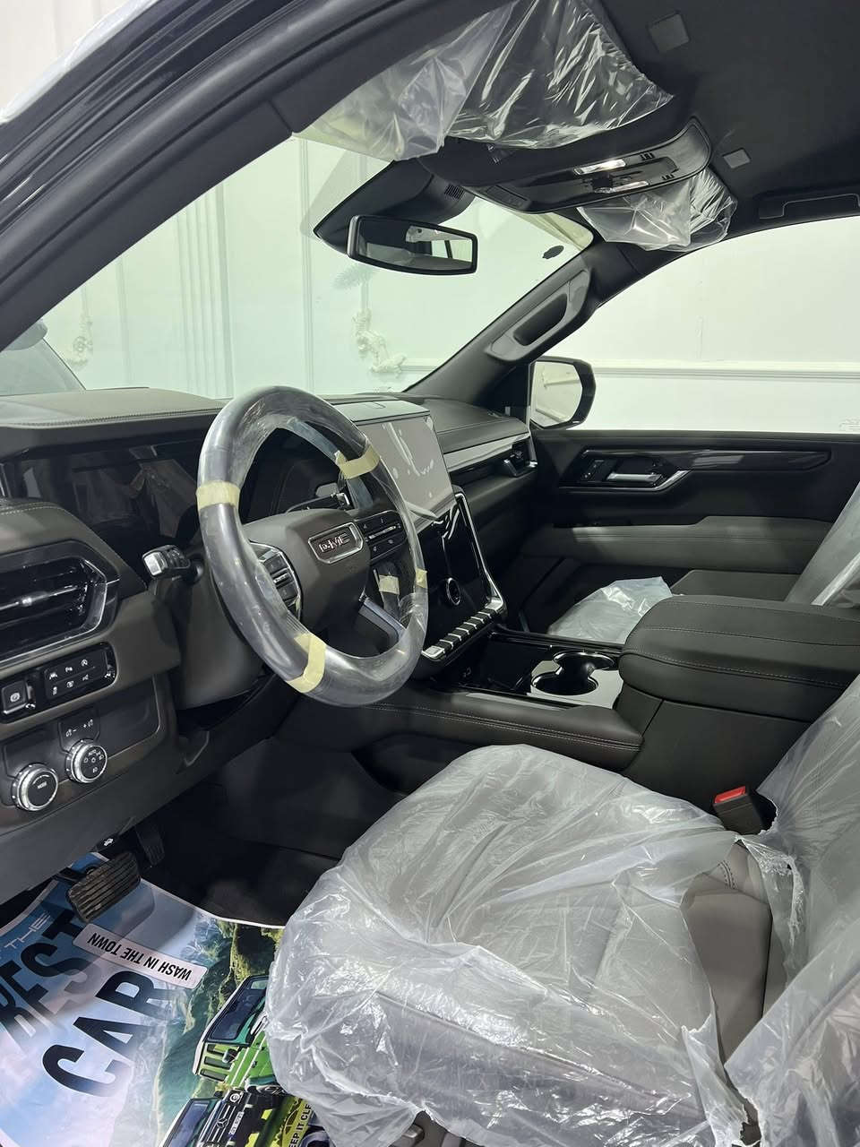 يوكن 2025 خليجي وكالة المنصورر زيروو صفر كيلو متر مرقم كامل بسعر 94 مليون عنواني البصره *********** - ***********
