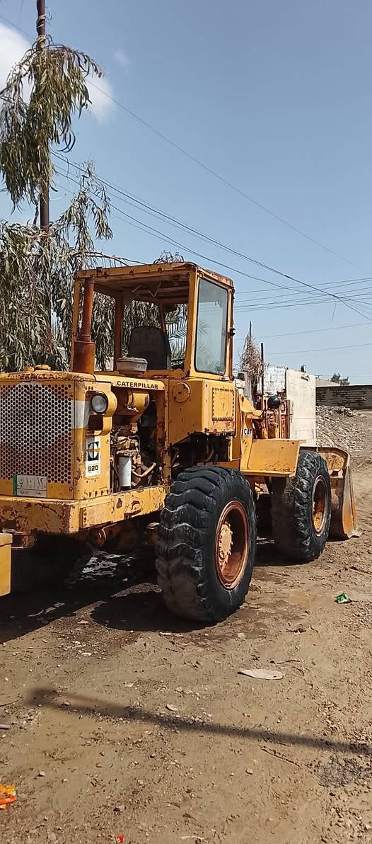 شفل كتربلر 920رقم بغداد الاماني مكفول من فطر ولحيم 
محرك بخاخ كير اكسل شركة ممفتوح جاهز للعمل 
مكان بغداد حي البتول قرب الجسر الفرنسي 
***********
