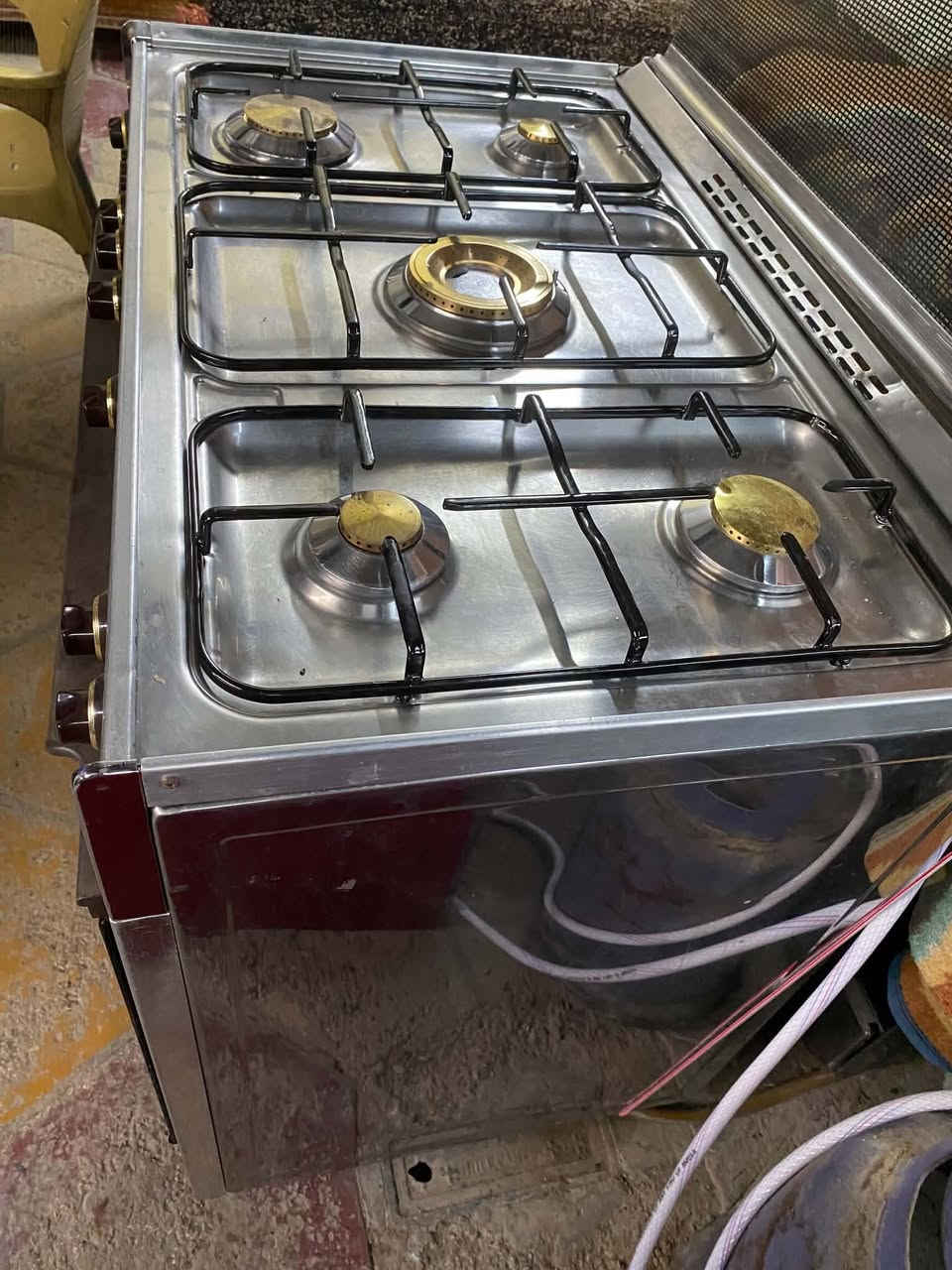 سلام عليكم طباخ كريازي اخو الجديد سعر ٢٥٠ أو بي مجال العنوان بابل حله خلف كراج الموحد الرقم ***********

