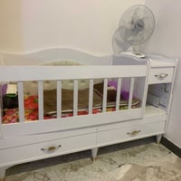 جرباية طفل للبيع السعر ١٥٠ وبيها مجال لتواصل ٠٧٨٠٨٠٣١٧٧٢