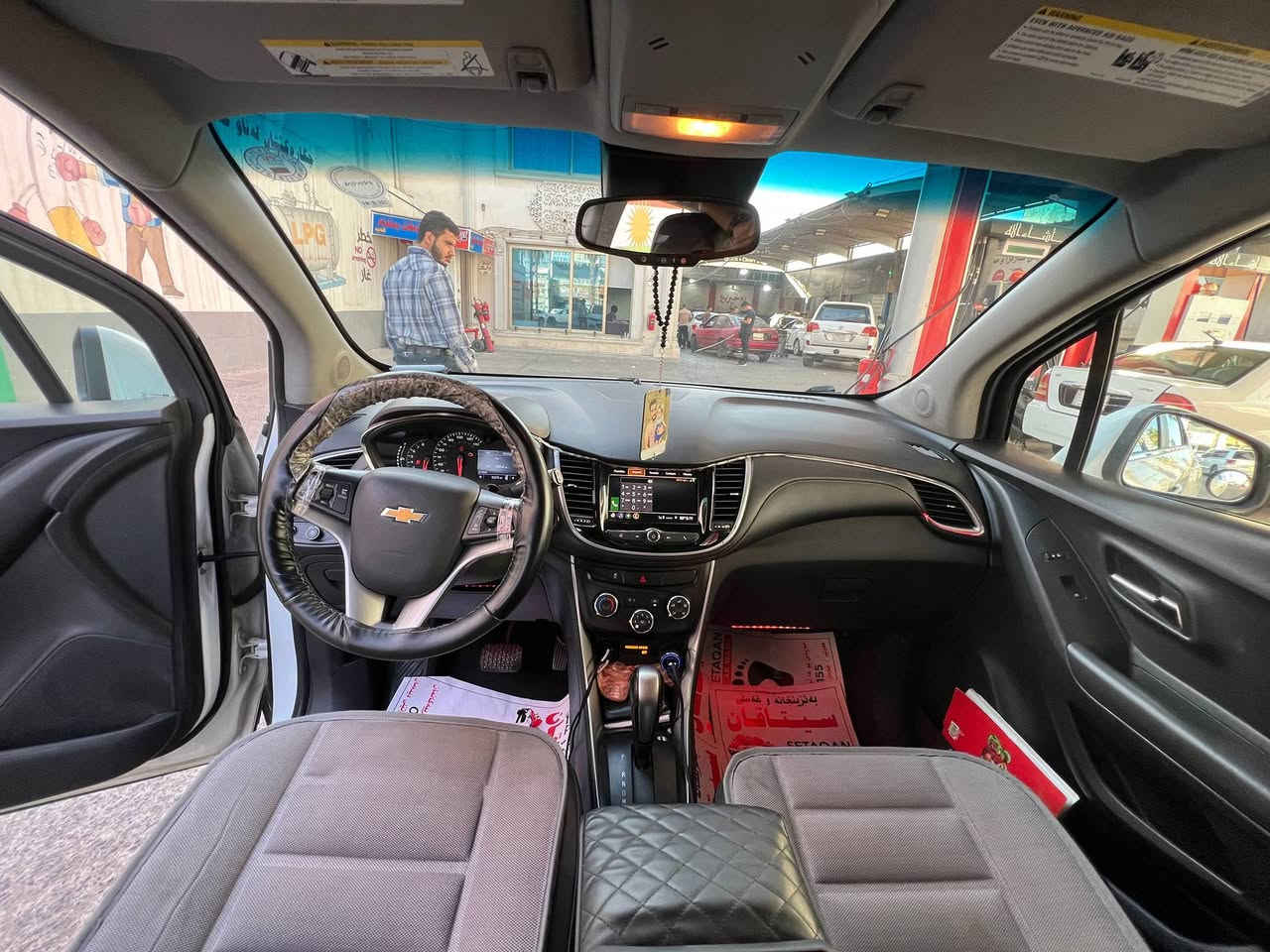 شوفرليت تراكس استيشن موديل 2020
* تحديد سرعه 
* بصمه 
* تحكمات ستيرن 
* كشن كهربائي 
* شاشه كامره بلادي 
سياره ماشيه 1010 الف ميل حادثه بنيد وجاملغ جهه السكن بدون دواخل سعر 95 بيه مجال


**إذا كنت صاحب هذا الإعلان وتريد حذفه لأي سبب، رجاءا أرسل رسالة إلى الدعم الفني**