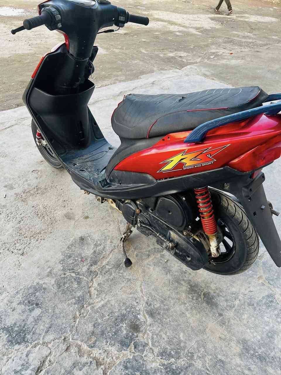 عندي ماكس عدله مكينه بلاديه ونضيفه دبلات رياضي ويلكب اصلي صالنصه بلادي دشوبول رياضي اوراق كامله المكان الغزاليه السعر 400 الشراي يخابر وهذه رقمي ***********
