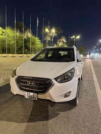 توسان 2011 خليجي بانوراما بيها جاملغين صبغ امامي وربع البنيد وبيها طخة...