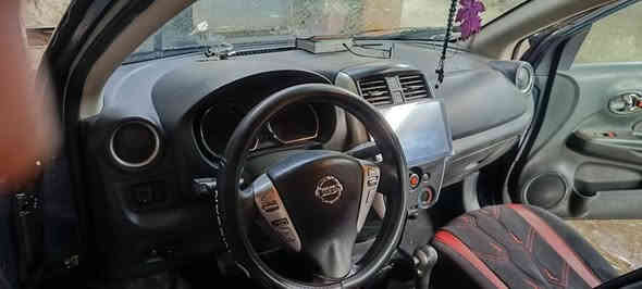 السلام عليكم نيسان فيرسا للبيع موديل 2016 رقم بغداد باسمي سيارة حلوه وجاهزه تبريد تدفئه حدادية كاملة من كلشي ما ناقصها شي بس سائق مكان السيارة بغداد العامرية السعر 90 وبيها مجال للاستفسار  ***********
