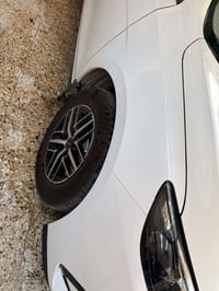 ابيض • ٢٠٠٠٠٠ كم • هايبرد