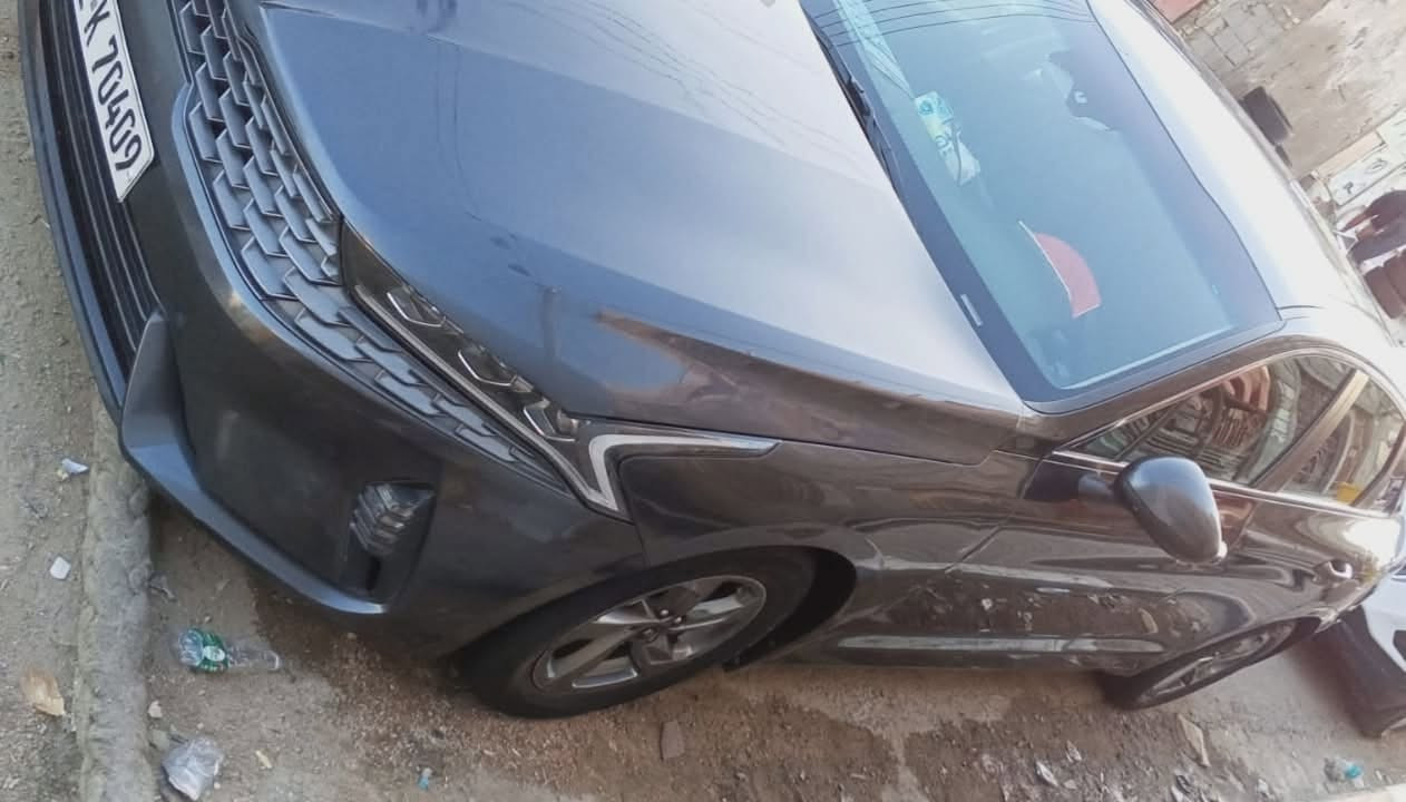 🚙 للبيع: كيا K5 موديل 2021
📍 مكان السيارة: البصرة – القبلة
📞 للتواصل: ***********
📊 المسافة المقطوعة: 77 ألف ميل
🛠️ المحرك: 4 سلندر – 1600cc توربو

السعر :: اكتب تعليق ويوصلك السعر تلقائي 🤖📩✅

⚠️ حالة السيارة
• وارد كندي
• حادث (ضربة) داخل العراق وتم إصلاحها
• السونار مرفق مع الصور 
• السيارة جاهزة بالكامل بدون نقص
• كفالة الكير والمحرك والتبريد
• مواصفات السيارة نص فول

📌 تفاصيل إضافية:
• رقم السيارة: أربيل الدولي الجديد
• باسم شخص كردي (التحويل أو الوكالة مضمونة)
• لون السيارة: رمادي (فيلي)

السعر :: اكتب تعليق ويوصلك السعر تلقائي 🤖📩✅
السعر :: اكتب تعليق ويوصلك السعر تلقائي 🤖📩✅
السعر :: اكتب تعليق ويوصلك السعر تلقائي 🤖📩✅
