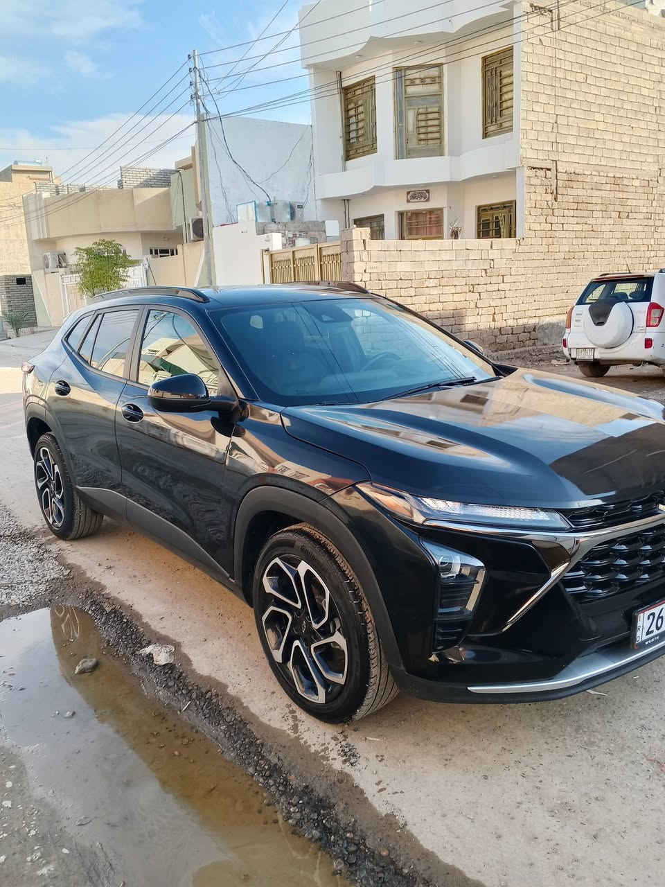 شوفرليث تراكس موديل 24
فئة Rs 
رقم صلاح الدين بسمي 
حادث السياره جاملغ وبنيد فقط 
عداد المسافة 20 الف كيلو متر وقابل لزيادة
مواصفات السيارة 
كشنات جلد وهيتر حراري 
فول تحكم ستيرن
رادار امامي 
تحديد مسار 
نقطه عمياء
كامره دوار 
شاشه. ديجتل 
محرك 1300 تيربو 
بصمه تشغيل وابواب 
مكان السياره سامراء 
السعر 165 
رقم الهاتف /***********
