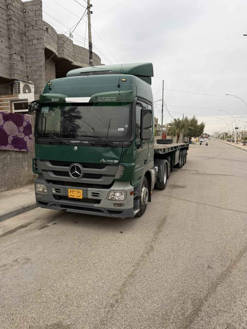 سلام عليكم اخوان ميكه اكتروز 2009 حجم 46 حواجب سنكل خلفي بلادي تخم تاير لون اخضر رتايدر خمس طكات ثلاجه تدفى كلها شغال دبل مناميه رقم سليمانيه مربوطه عربانه أربع محاور العربانه تخم تاير عربانه حداديه تخم تاير حداده عباس ناموس تحويل ثاني يوم سياره حيل نضيفه كبل الشغل السعر اتصل على رقم الهاتف ***********
